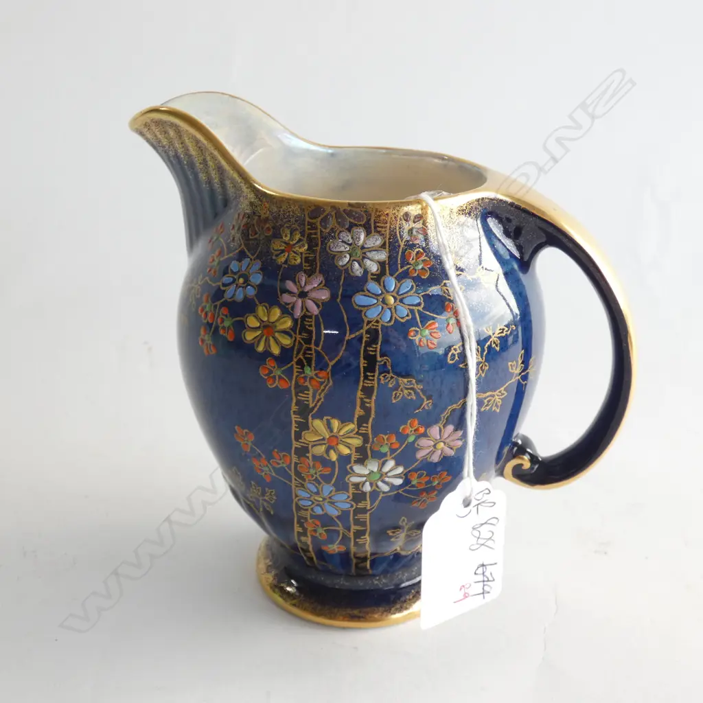 A Crown Devon jug Image 1++